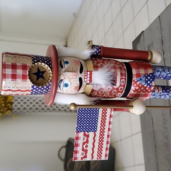 Holiday Inspirations 4th of July Nutcracker - Picture 2 of 7